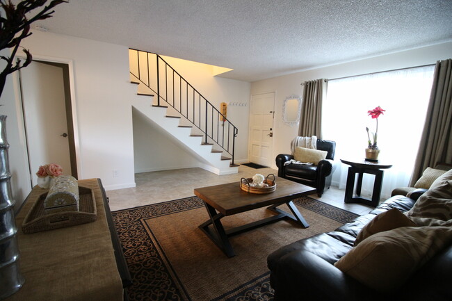 Building Photo - 1326 Galleon Way