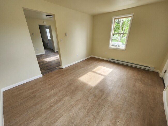 Building Photo - 383-385 Tolbert Avenue