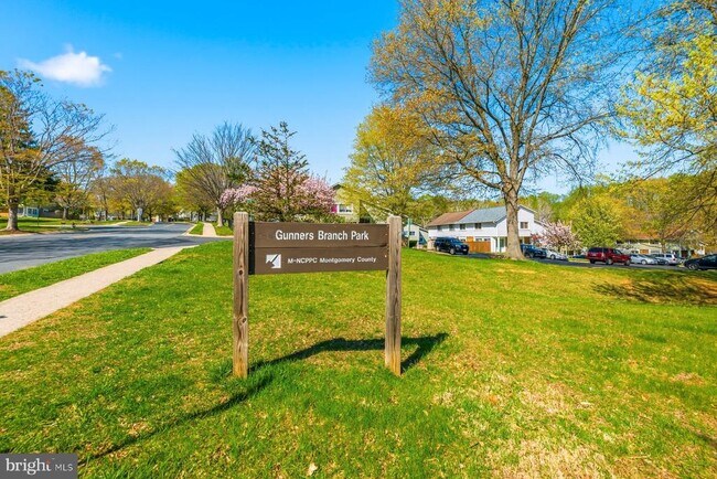 Building Photo - 18323 Allspice Dr