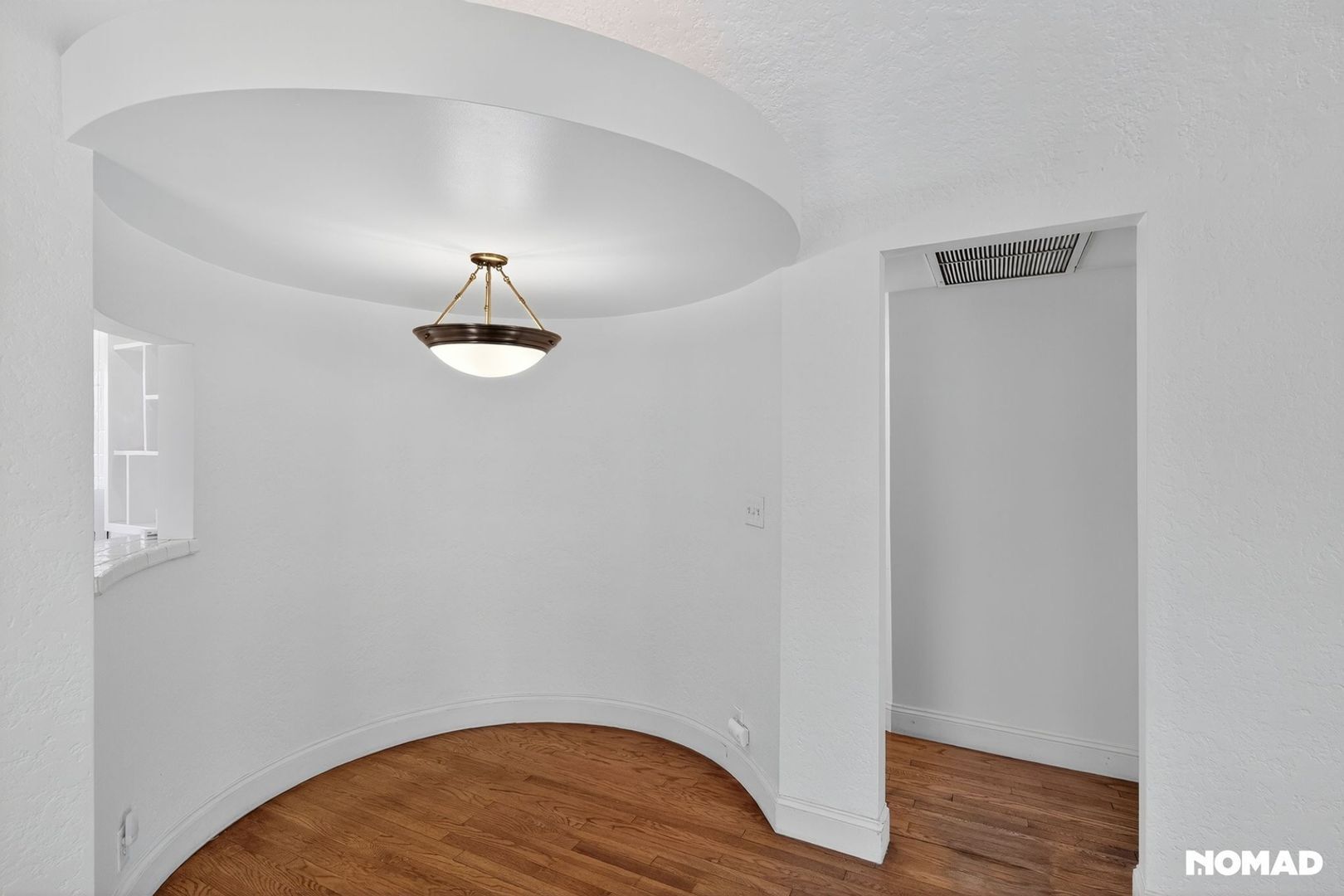 Building Photo - 1711 E Earll Dr