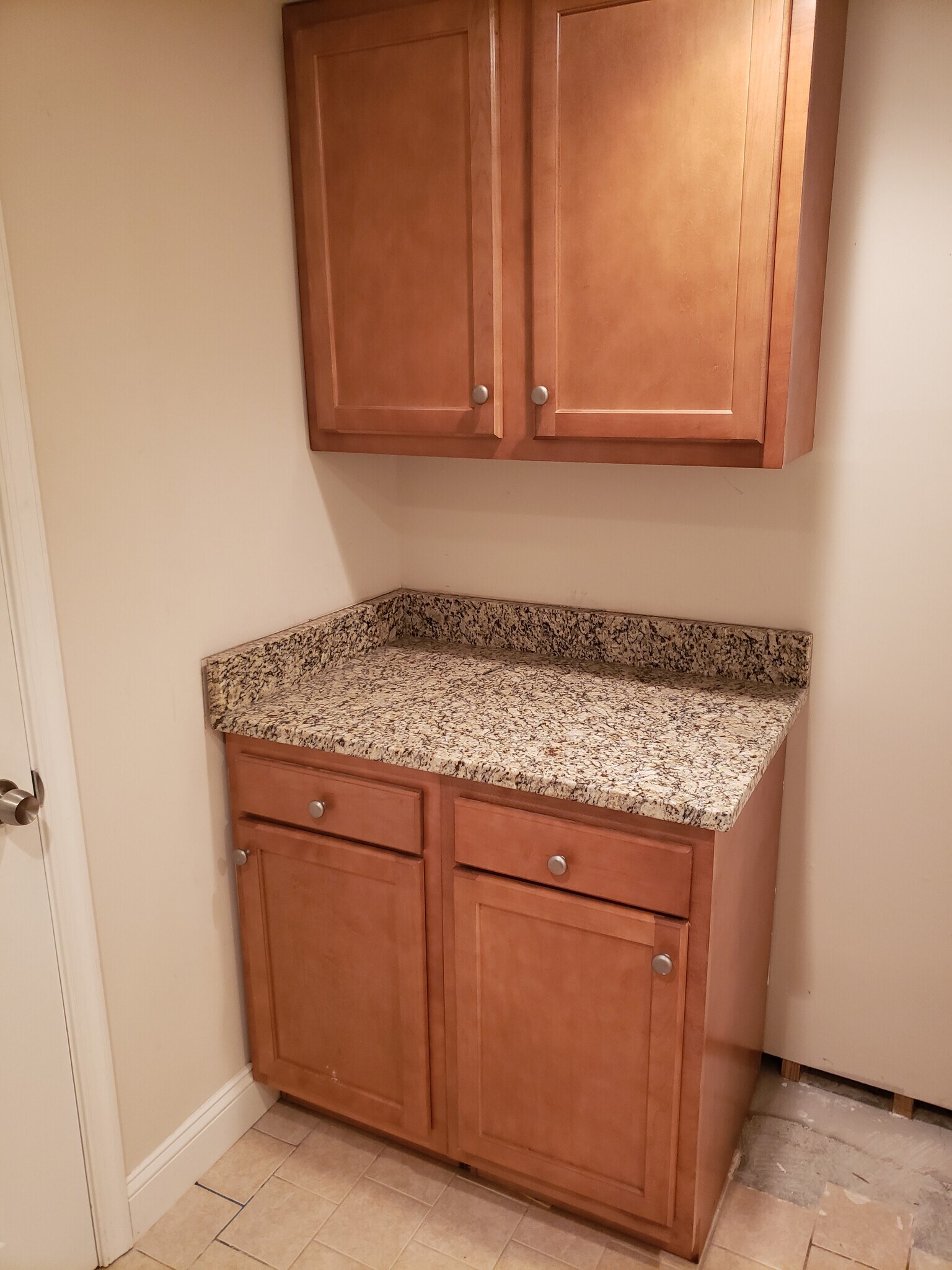 Laundry Room Furniture - 3302 Schuck St