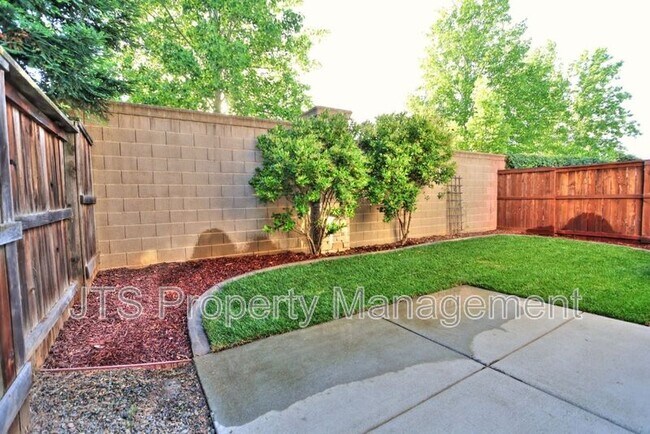Building Photo - 506 Navigator Dr