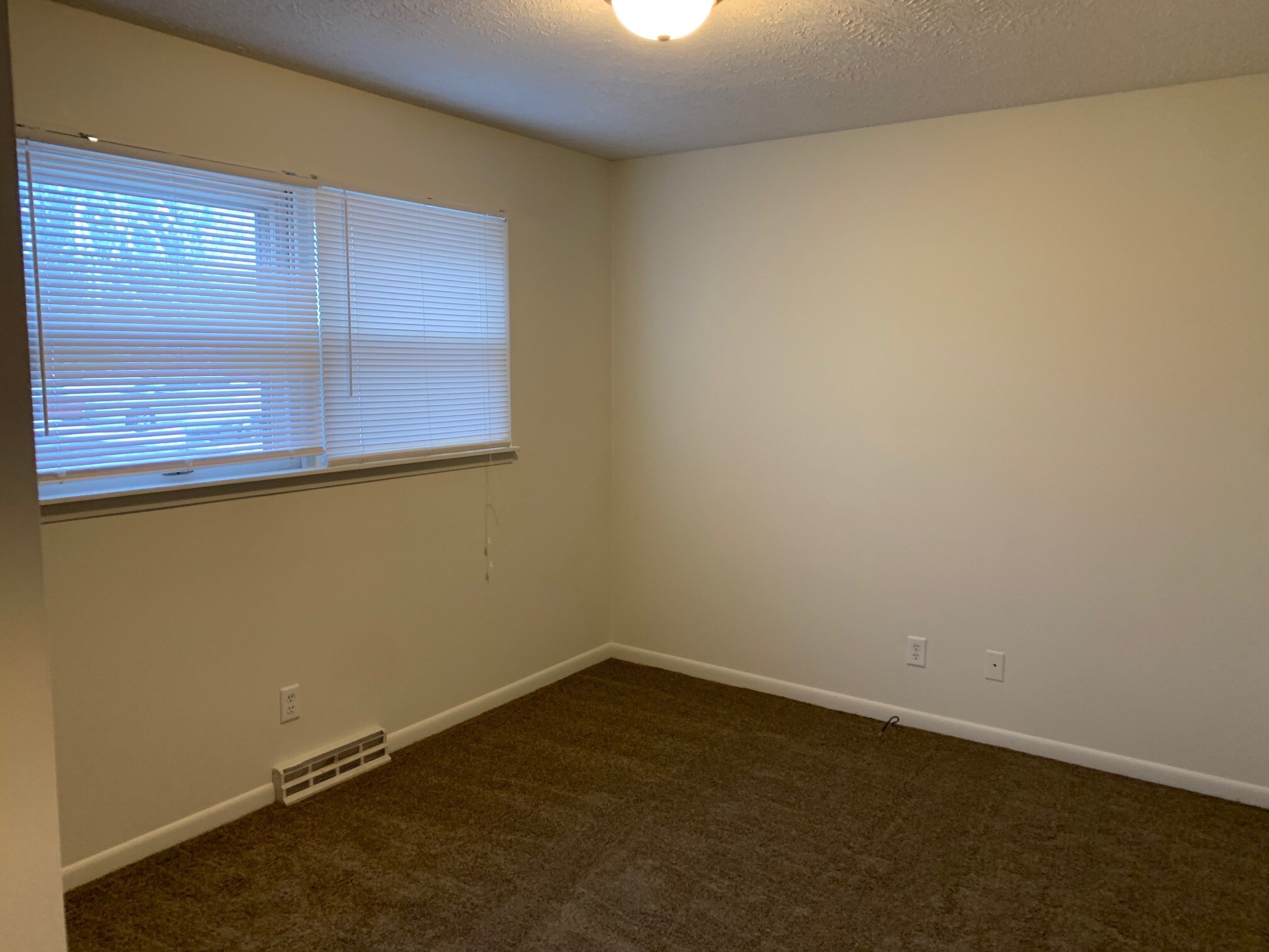 Building Photo - 201 W Shelbourne Dr