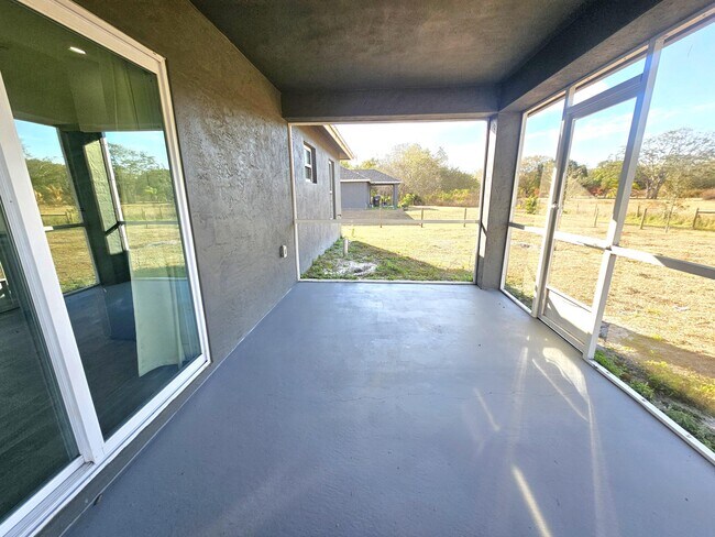 Building Photo - 2447 NW 5th St