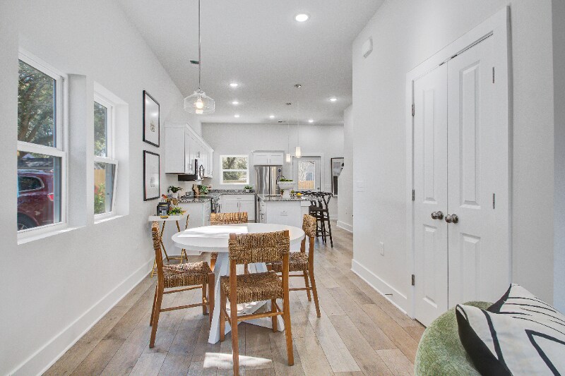 Building Photo - 5739 Murray Dr