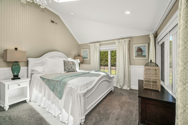 Building Photo - Luxury Estate Compound in Woodinville