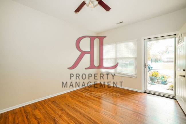 Building Photo - 146 Portrait Cir