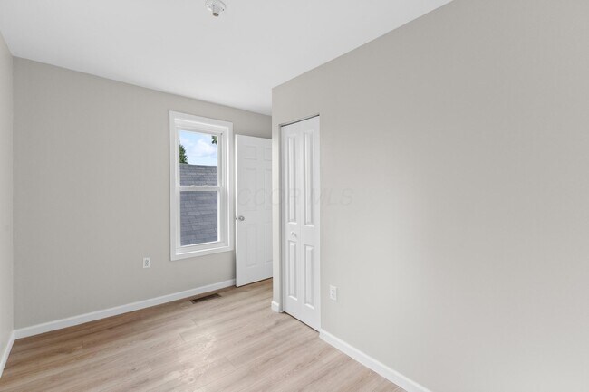 Building Photo - 1369 City Park Ave