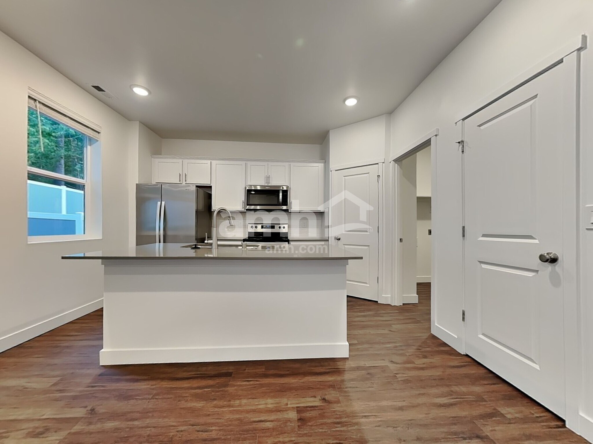 Building Photo - 8037 Dagny St SW