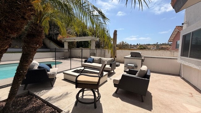 Building Photo - Luxury 4 bd in Carlsbad with Pool with AC