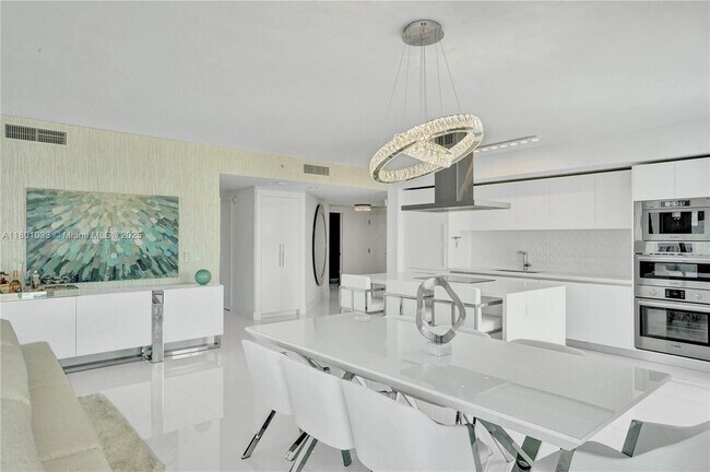 Building Photo - 330 Sunny Isles Blvd