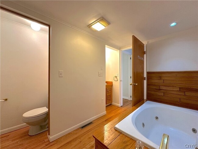 Building Photo - 4055 Bristol Rd