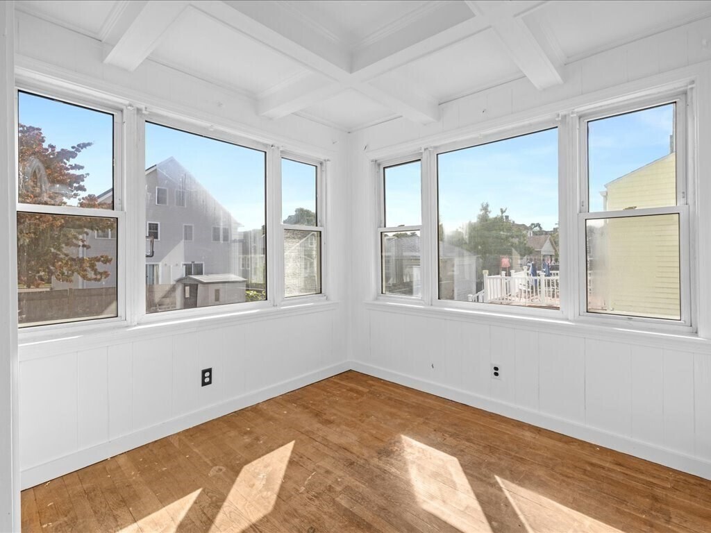 Building Photo - 25 Clarendon St