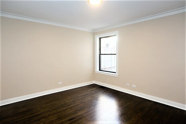 Building Photo - 4447 N Rockwell St