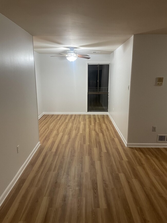 Building Photo - 66 Banner Ct