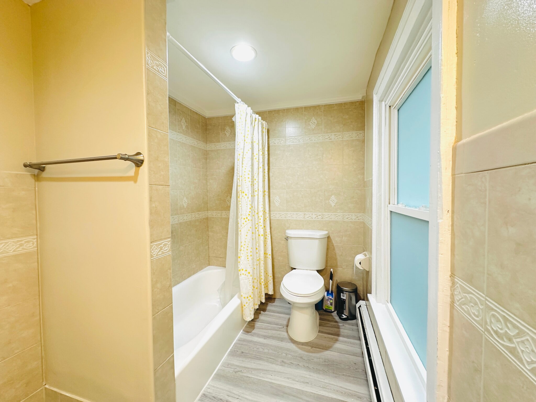 Bathroom - 181 Mansion St