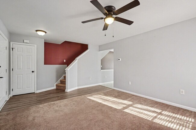 Building Photo - 54 Woodmyre Ln