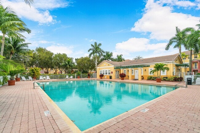 Building Photo - 1008 Shoma Dr