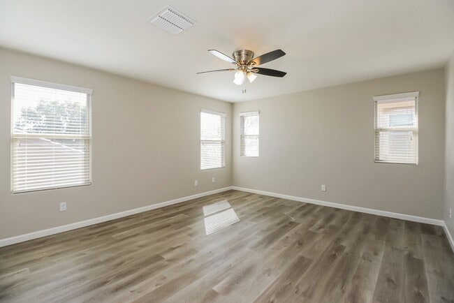 Building Photo - 6845 E Peralta Cir