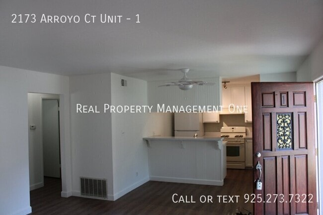 Building Photo - 2173 Arroyo Ct