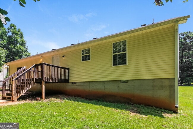 Building Photo - 60 Hunters Ridge Ct