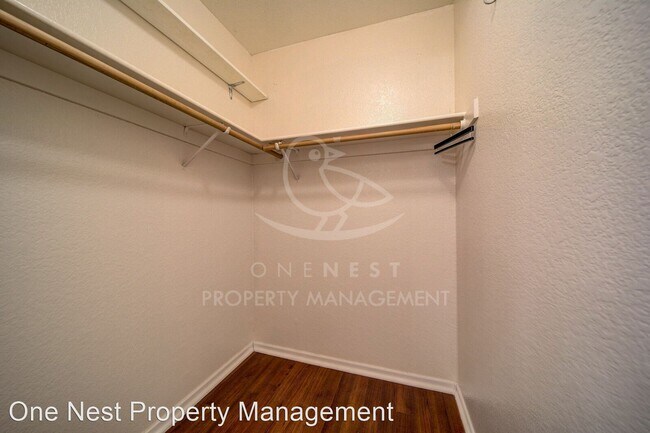 Building Photo - 3 br, 2.5 bath House - 2942 Twin Creeks Lane