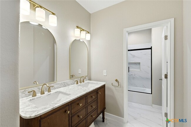 Building Photo - 1203 Canadian Cove