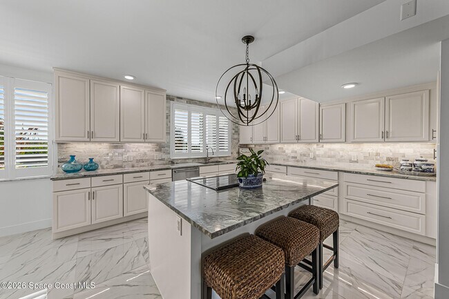 Building Photo - 7415 Aquarina Beach Dr