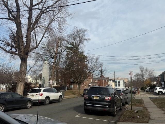 Building Photo - 20 Beech St