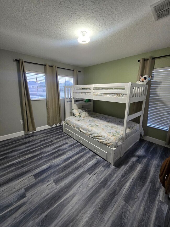 Building Photo - 510 Brookeshire Dr