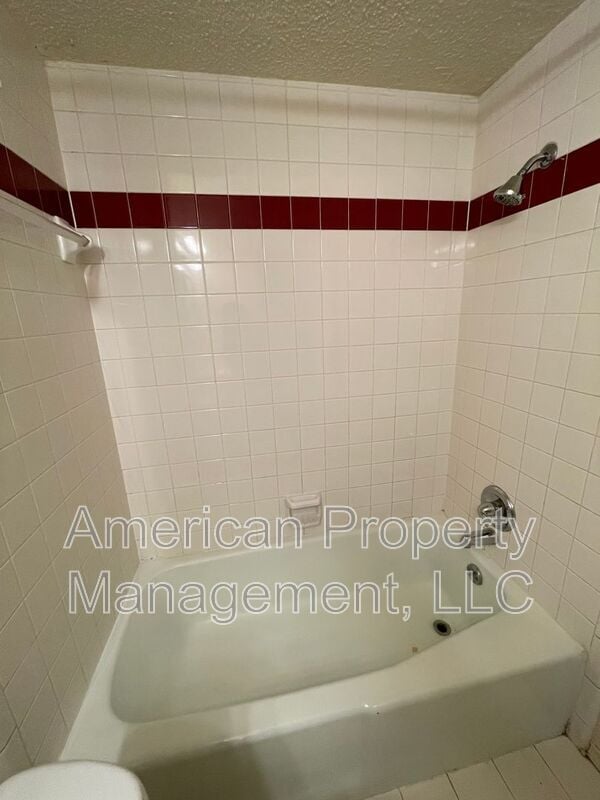 Building Photo - 11841 E 36th St