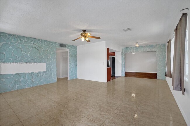 Building Photo - 6540 McKinley St