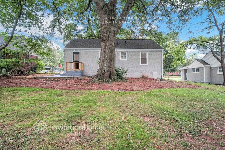 Building Photo - 2674 Joyce Ave