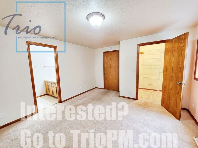 Building Photo - 3224 Downing St