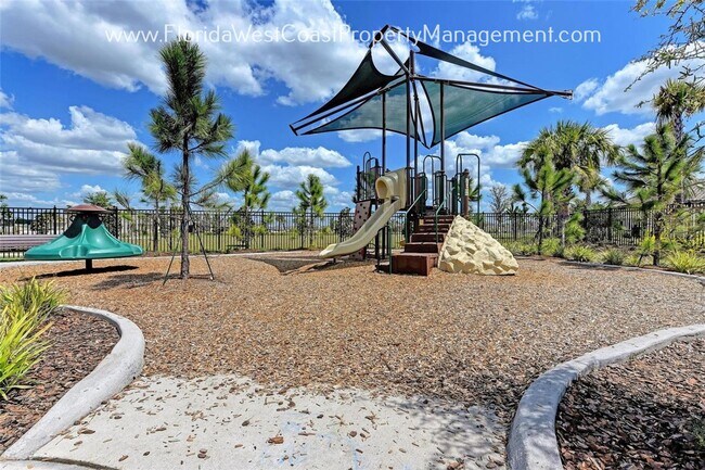 Building Photo - GORGEOUS DEL TIERRA HOME WITH FENCED YARD! 3 BED/2 BATH AMAZING KITCHEN! MAY MOVE IN !