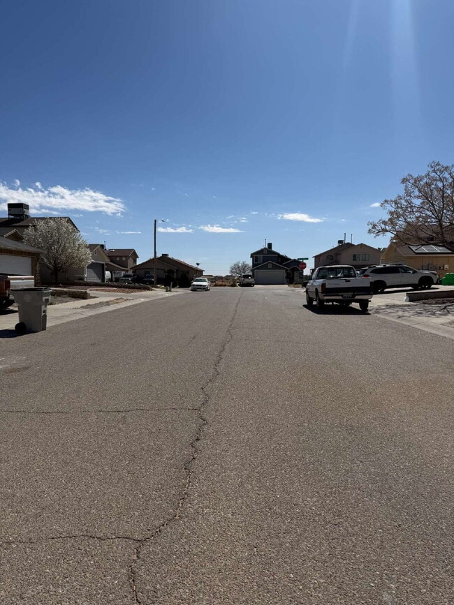 Building Photo - 14157 Tierra Delfin Dr