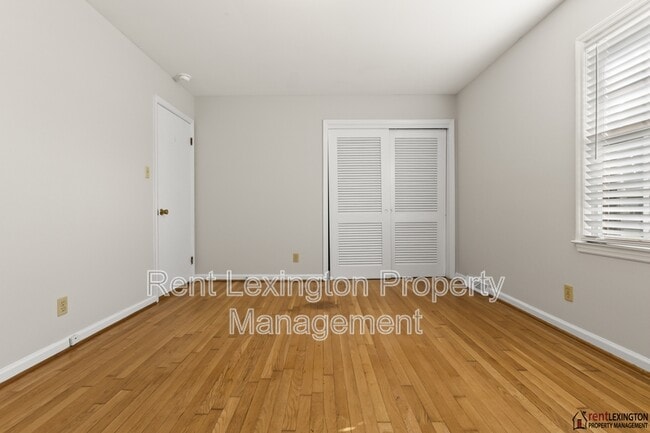 Building Photo - 152 Bayberry Rd