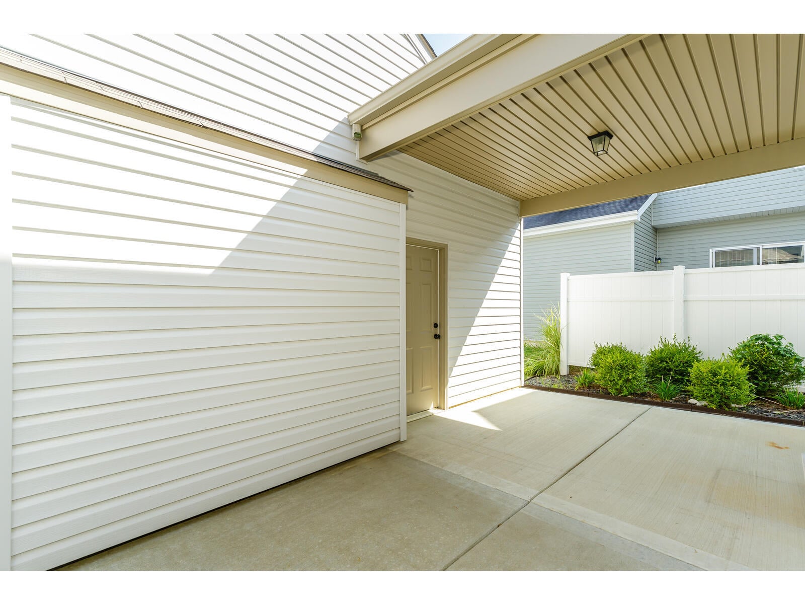 Building Photo - 810 Waler Dr