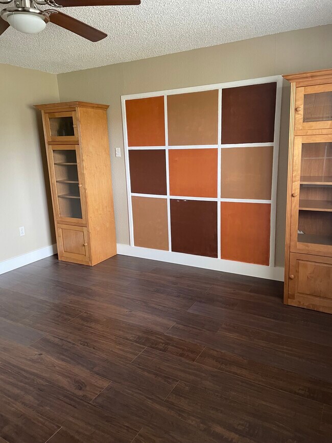 Building Photo - 9992 FM1283