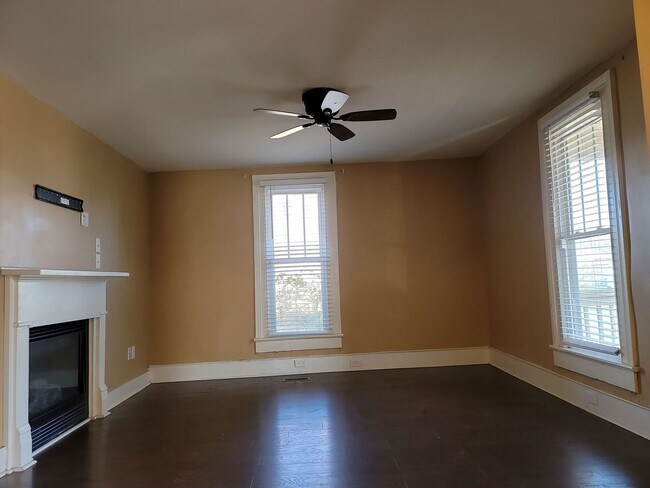 Building Photo - Coming Soon- Charming 2-Bedroom Home in Sanford