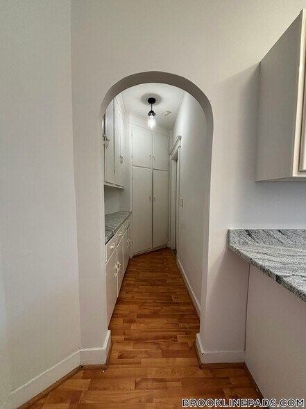 Building Photo - 227 Winchester St