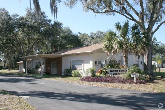 Building Photo - South Kings Estates