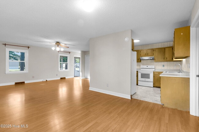 Building Photo - 209 McCoy Ave