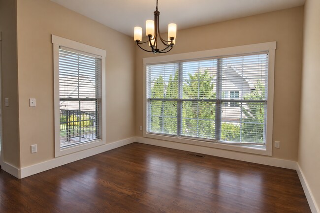 Building Photo - 1137 Cross Pointe Dr