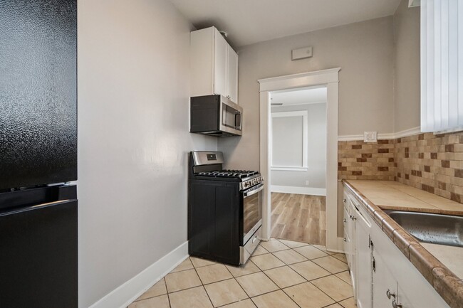 Floorplan - 1141 Pine Ave