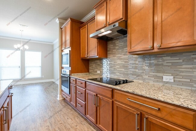 Building Photo - Magnificent home in Wyndham Hill Community!