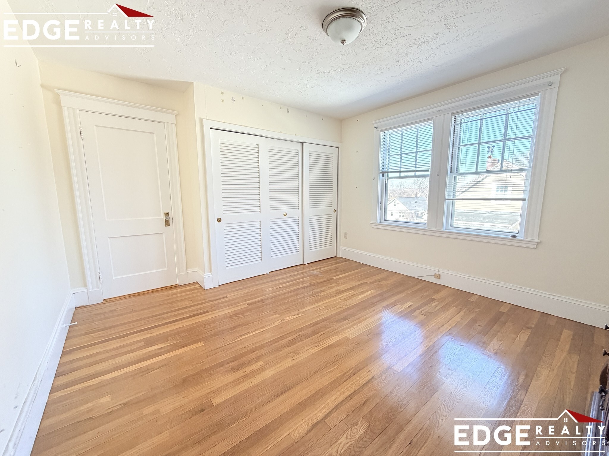 Building Photo - 62 S Hobart St