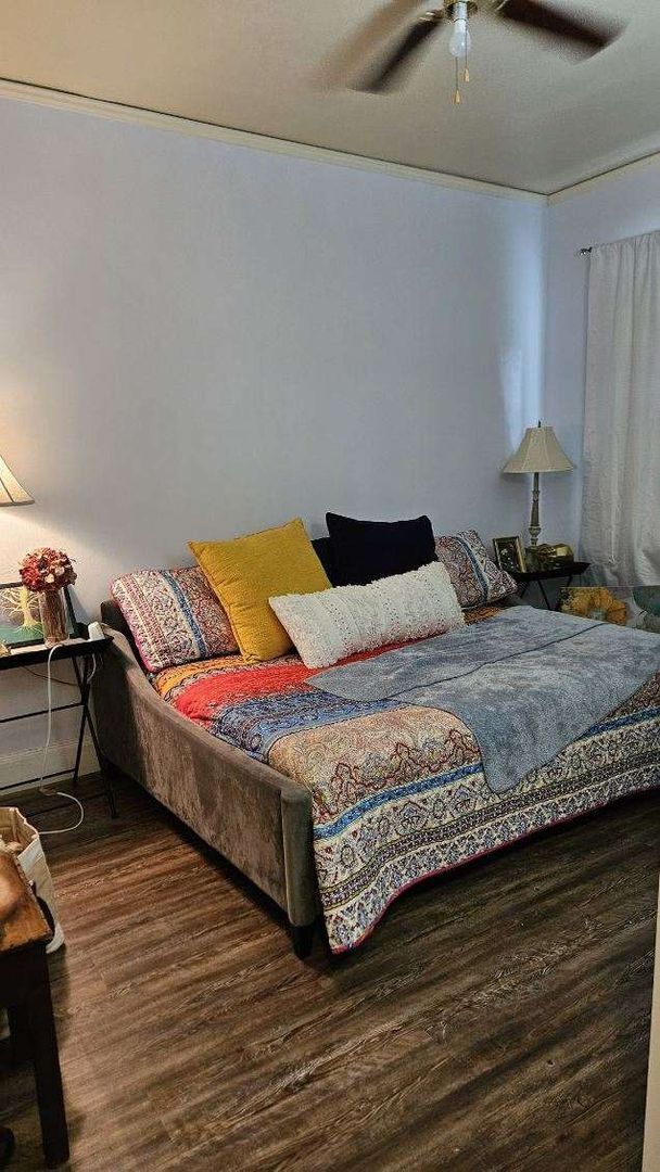 Building Photo - Lakebottom Park 2Bedroom