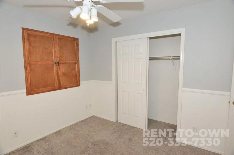 Building Photo - 4964 W Rosebay Dr