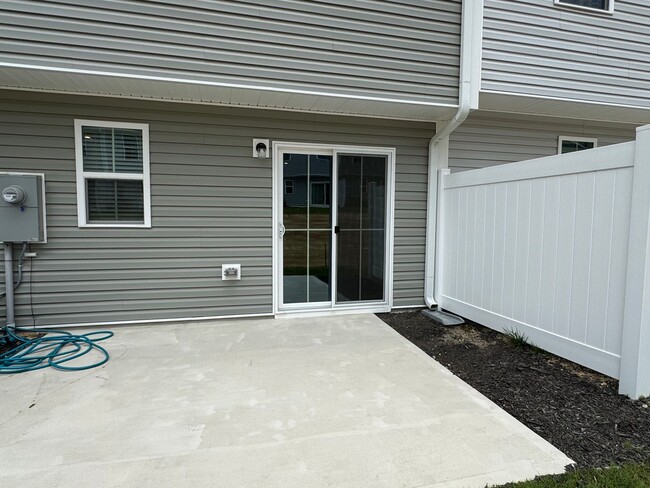 Building Photo - 3 Bed | 2.5 Bath New Construction Townhous...